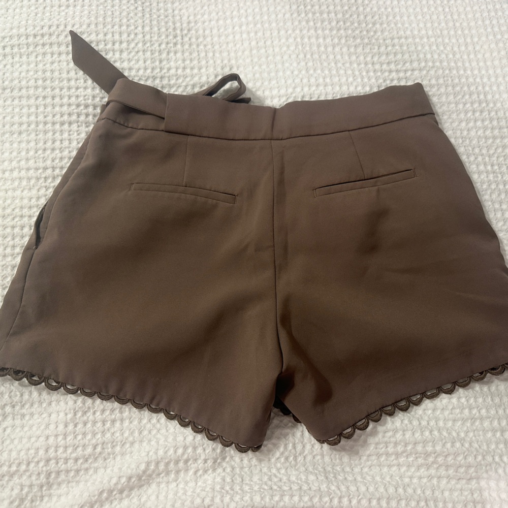 Banana Republic Classy Brown Shorts Size 6 Petite - Picture 2 of 3